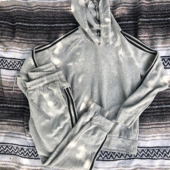 adidas black and white sweatsuit